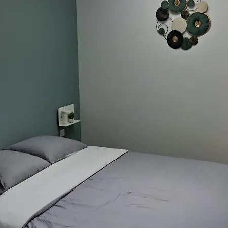 Les Du Relais