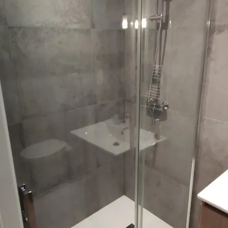 Les Du Relais