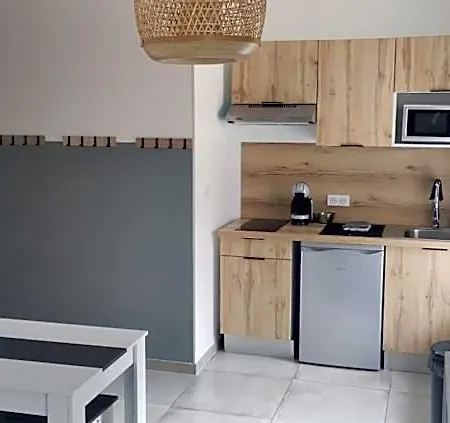 Les Du Relais